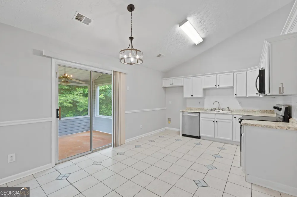 169 Meadow View DR Jackson, GA 30233