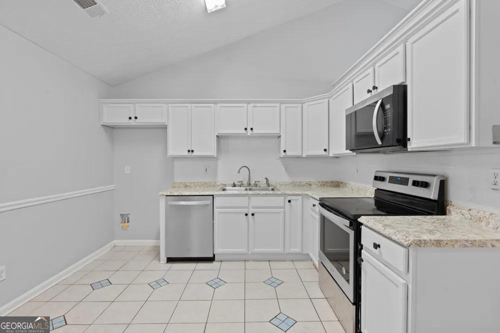 169 Meadow View DR Jackson, GA 30233