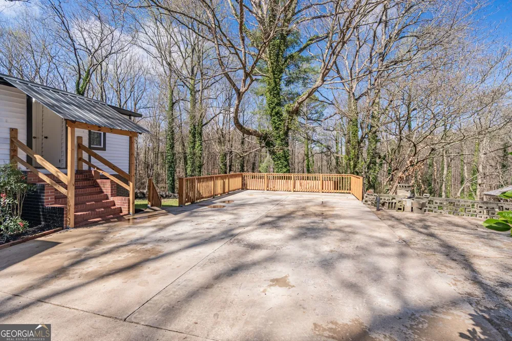 1203 E Ridge RD Gainesville, GA 30501