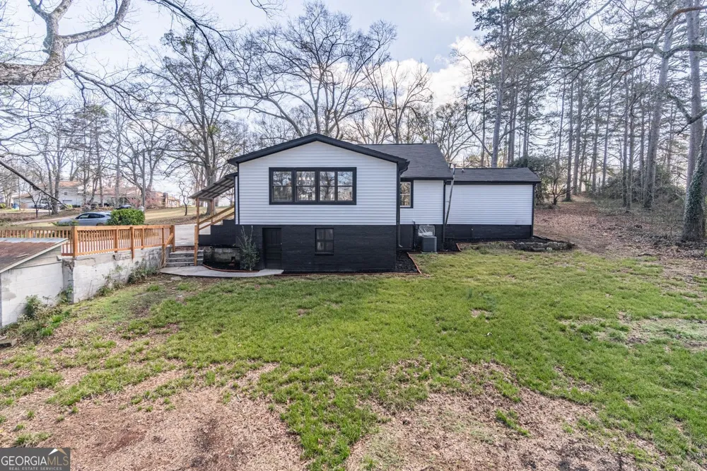 1203 E Ridge RD Gainesville, GA 30501