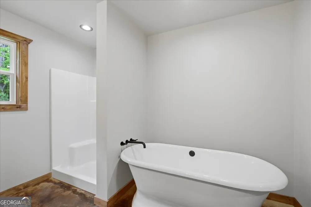 65 Bay CT Ellijay, GA 30540