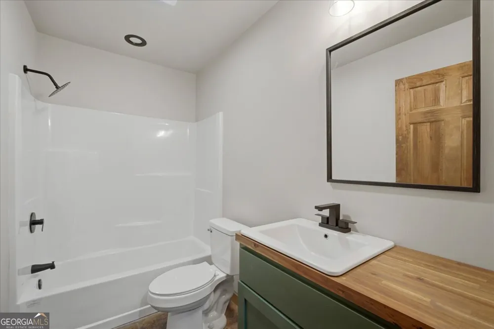 65 Bay CT Ellijay, GA 30540