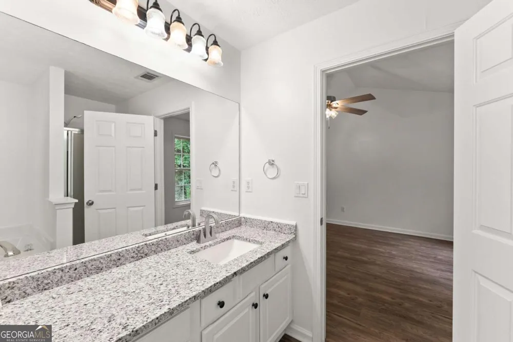 6000 Devonshire DR Flowery Branch, GA 30542