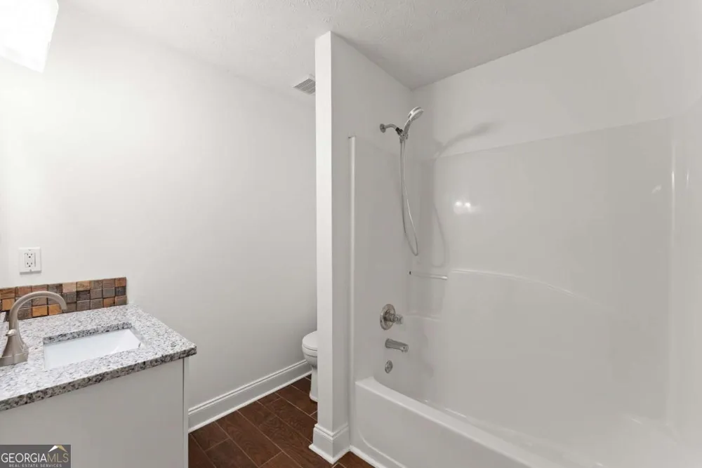 6000 Devonshire DR Flowery Branch, GA 30542