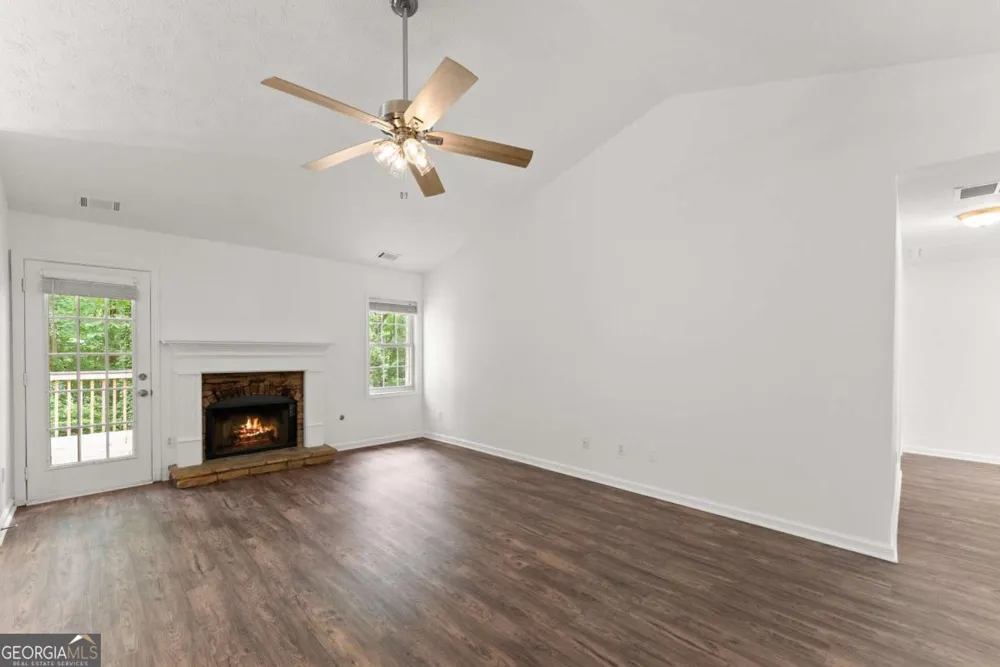 6000 Devonshire DR Flowery Branch, GA 30542