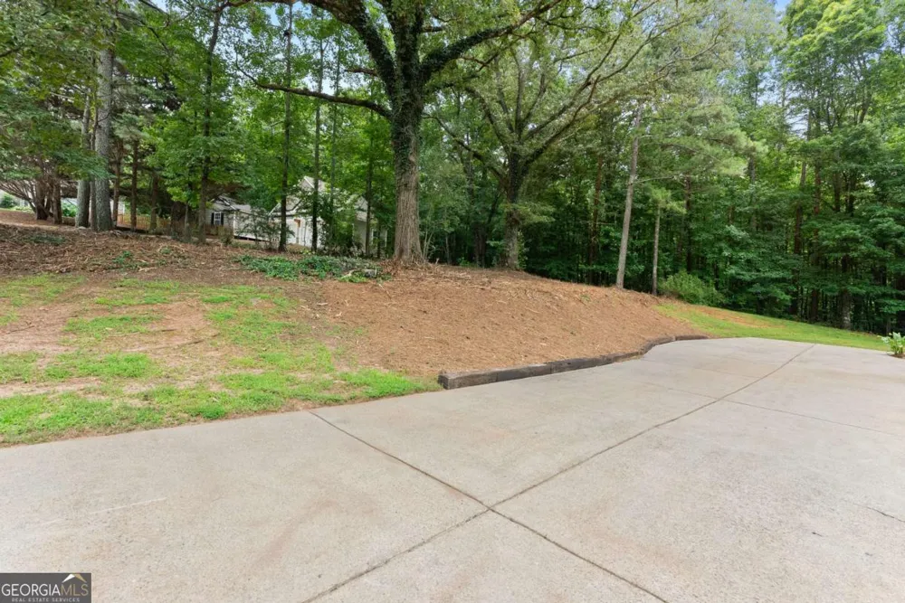 6000 Devonshire DR Flowery Branch, GA 30542