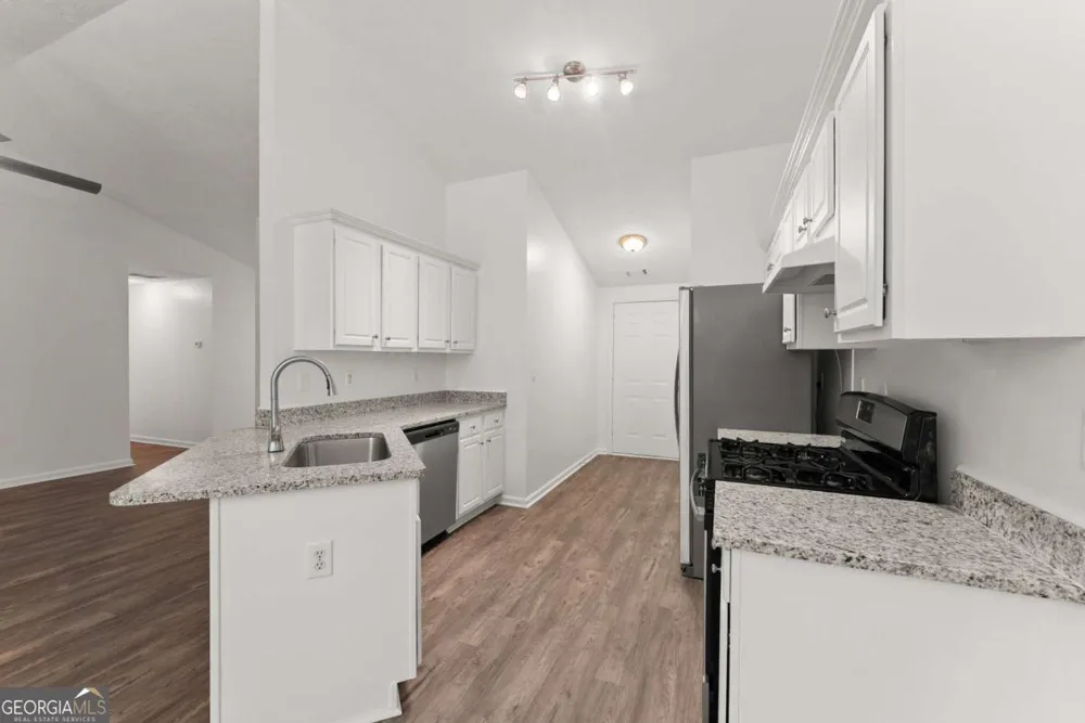 6000 Devonshire DR Flowery Branch, GA 30542