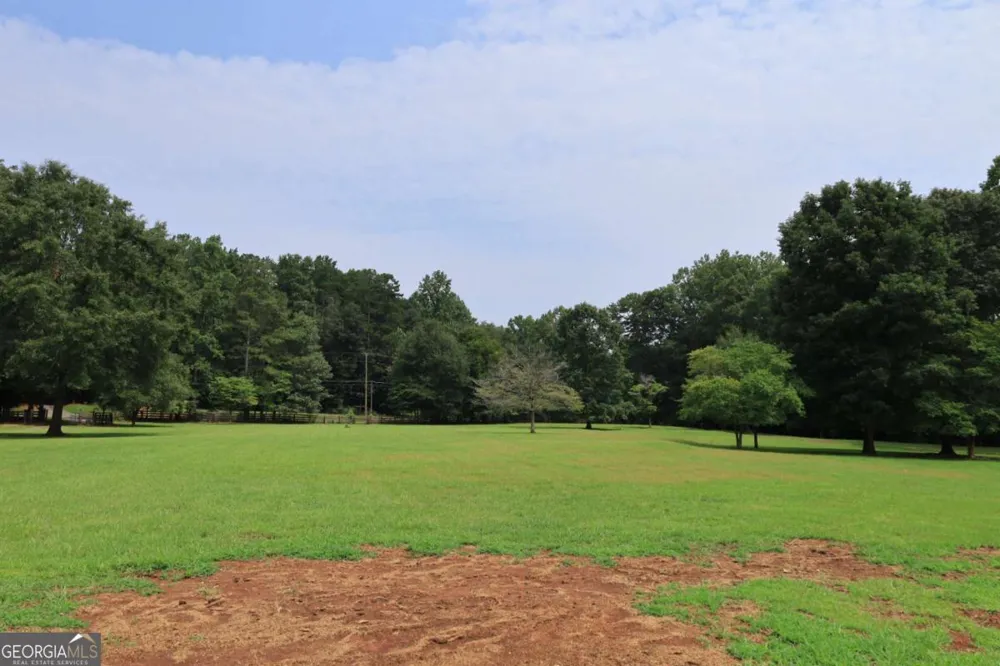 0 Nicholson RD Cumming, GA 30028
