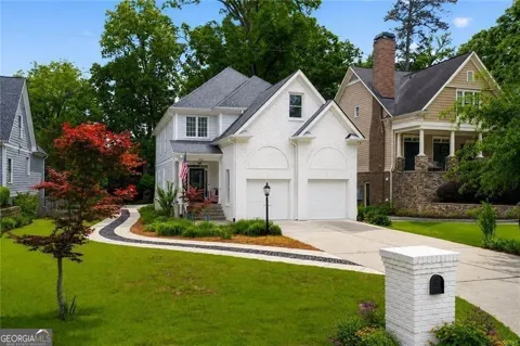 2607 Camille DR NE