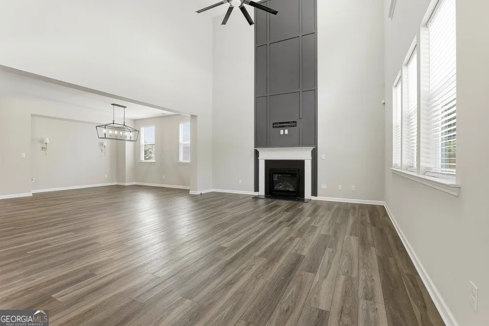 30 Braemore LN Newnan, GA 30263
