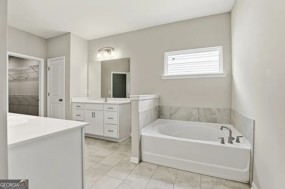 30 Braemore LN Newnan, GA 30263