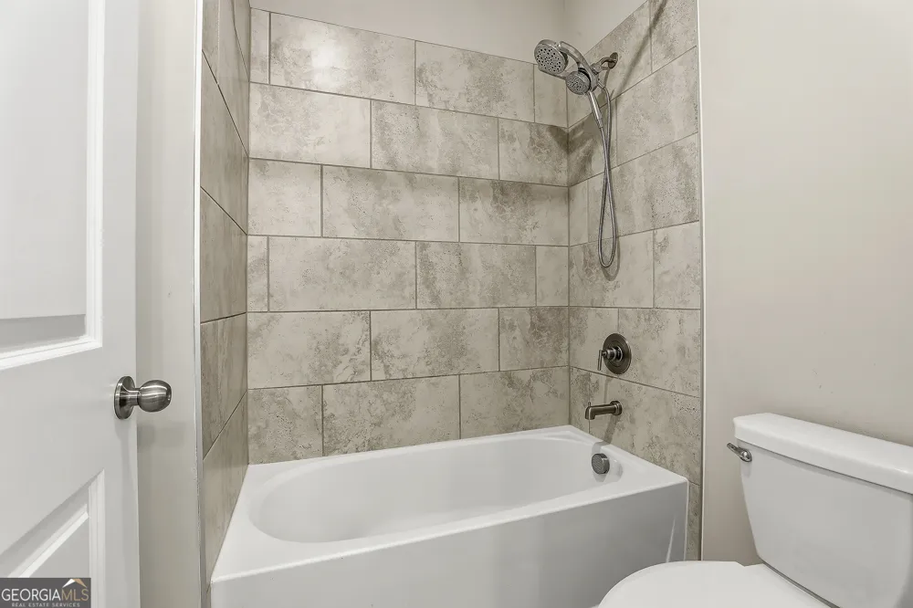 30 Braemore LN Newnan, GA 30263