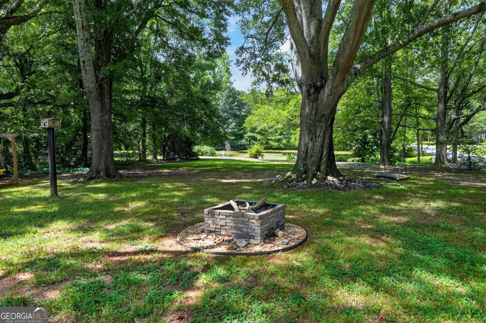 8641 Bowden ST Douglasville, GA 30134