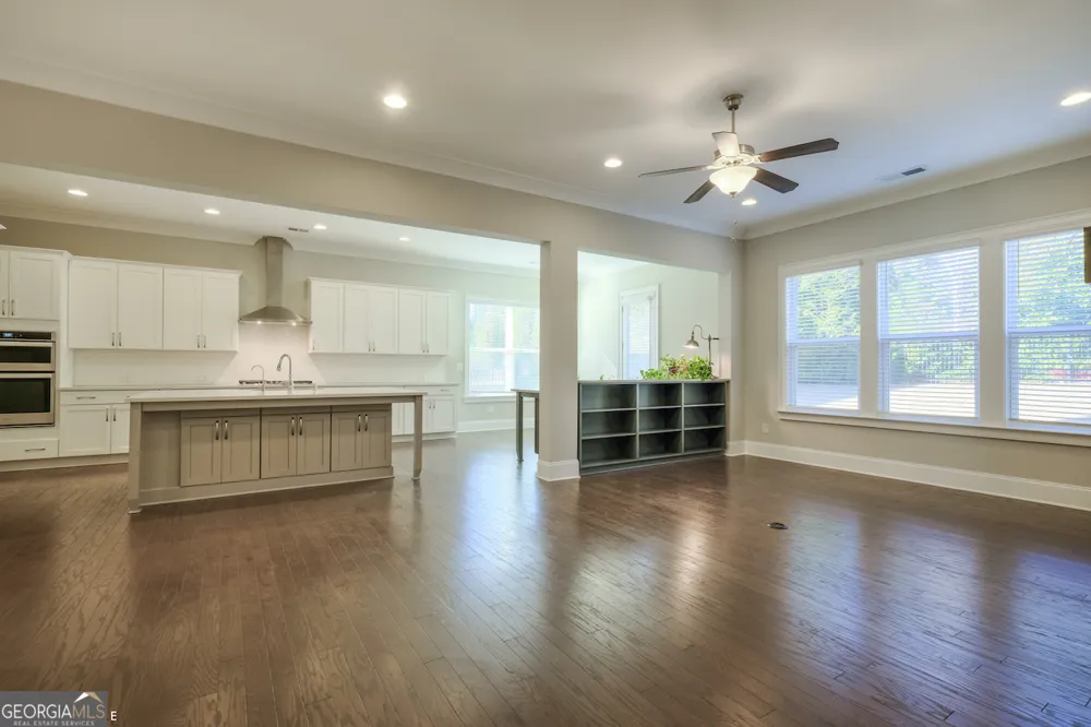 5048 Dinant DR Johns Creek, GA 30022