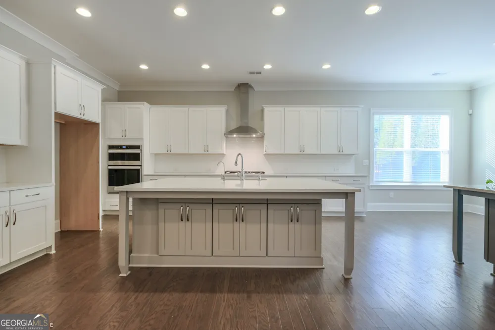5048 Dinant DR Johns Creek, GA 30022