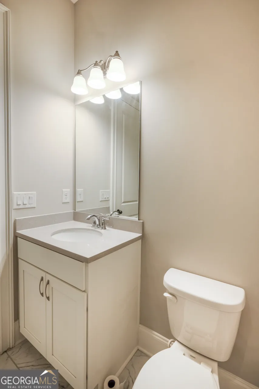 5048 Dinant DR Johns Creek, GA 30022