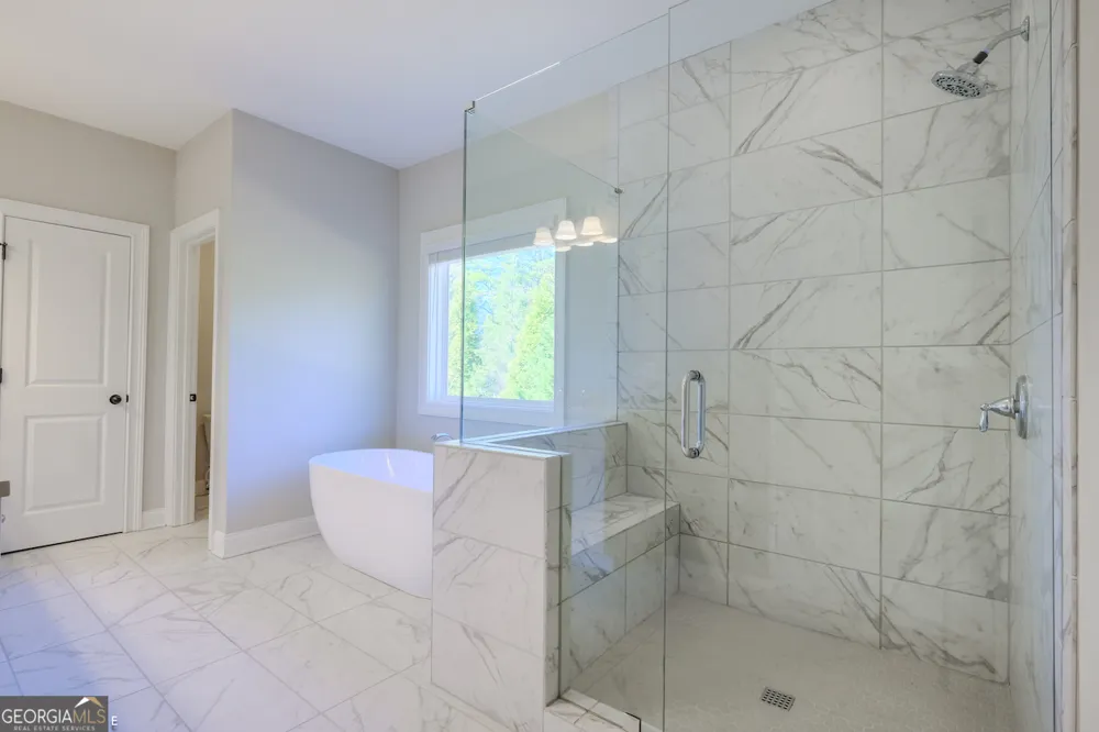 5048 Dinant DR Johns Creek, GA 30022