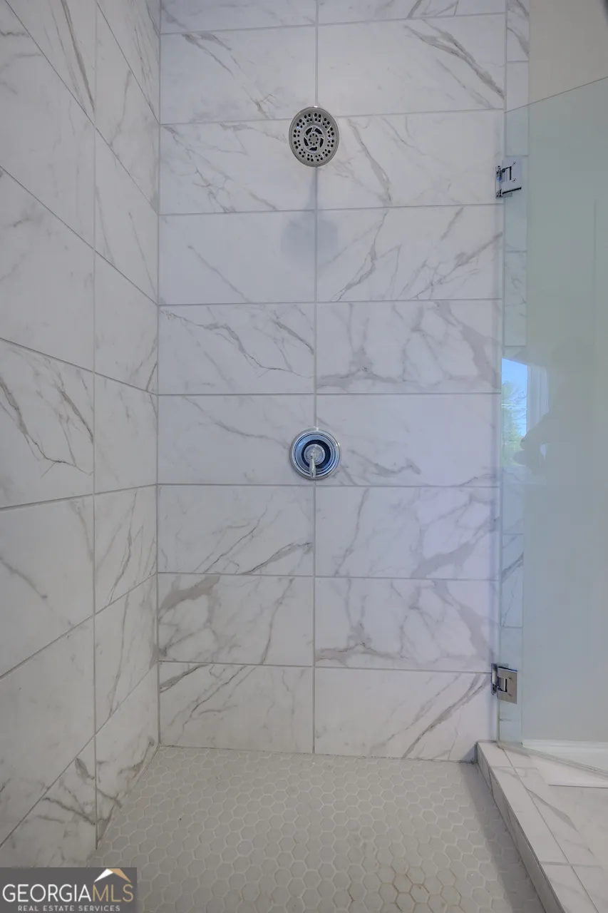 5048 Dinant DR Johns Creek, GA 30022
