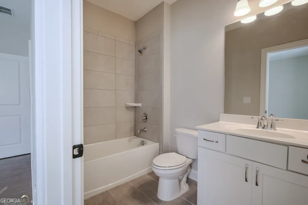 5048 Dinant DR Johns Creek, GA 30022