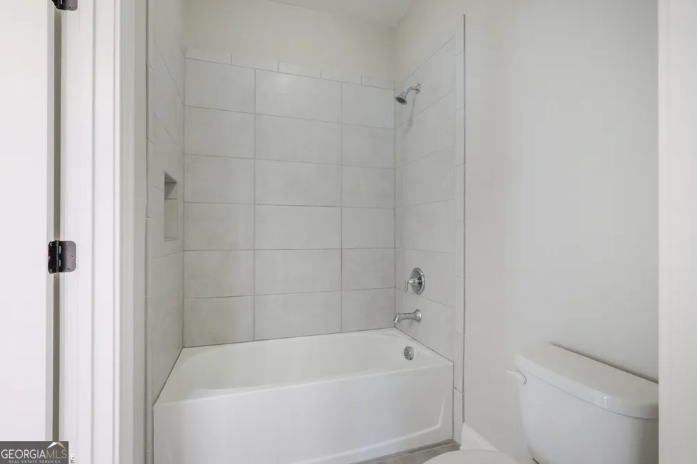 5048 Dinant DR Johns Creek, GA 30022