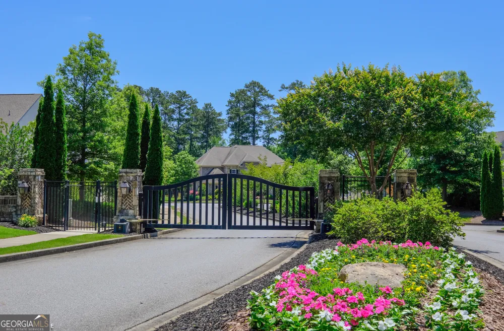 5048 Dinant DR Johns Creek, GA 30022