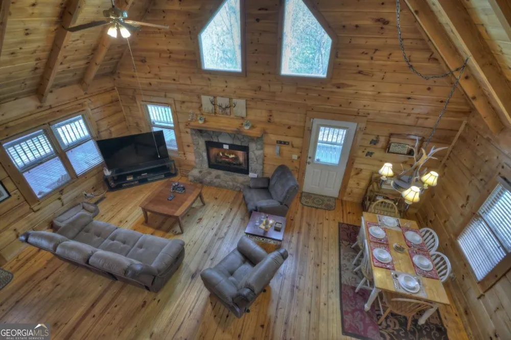 220 Lakota LN Mineral Bluff, GA 30559