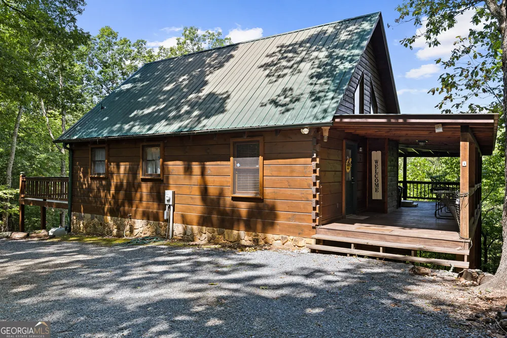 220 Lakota LN Mineral Bluff, GA 30559