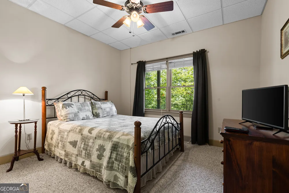220 Lakota LN Mineral Bluff, GA 30559