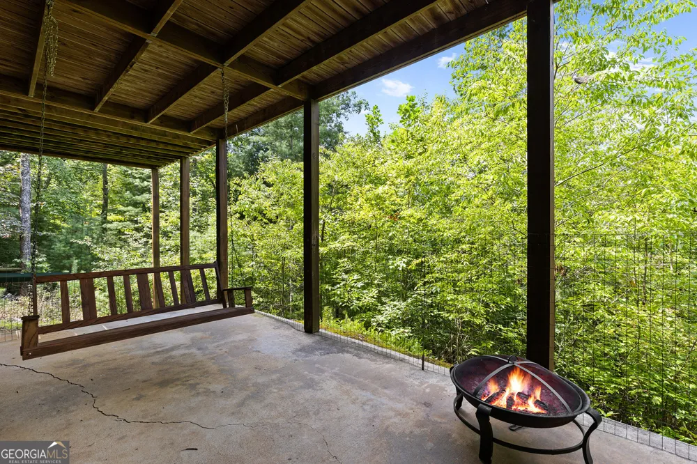 220 Lakota LN Mineral Bluff, GA 30559