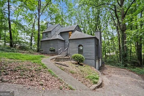 1533 Hillhaven DR