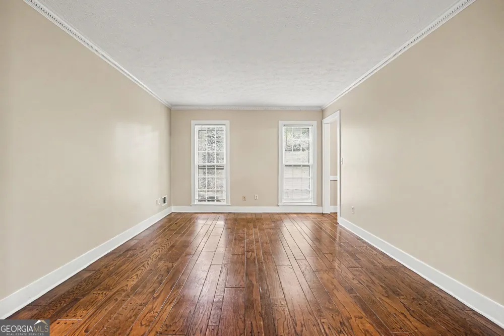 3884 Hunting Ridge DR SW Lilburn, GA 30047