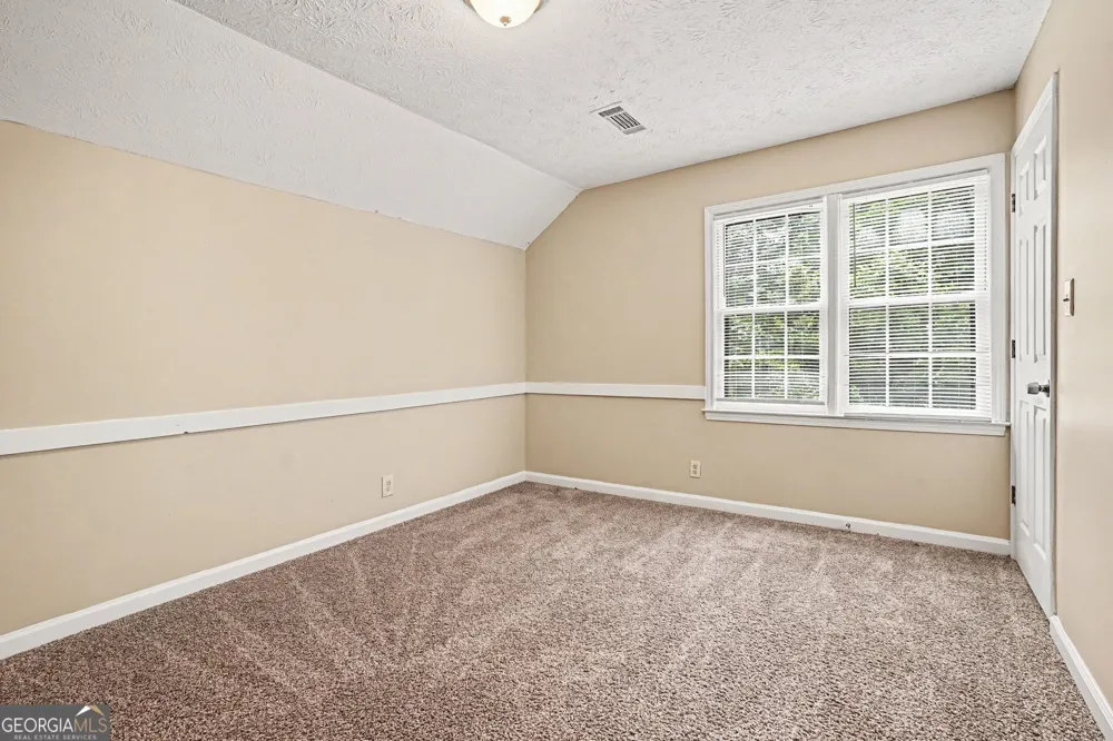 3884 Hunting Ridge DR SW Lilburn, GA 30047