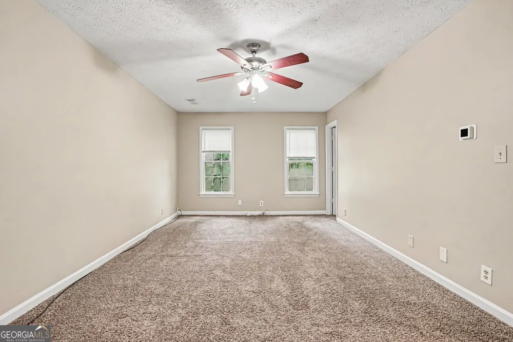 3884 Hunting Ridge DR SW Lilburn, GA 30047