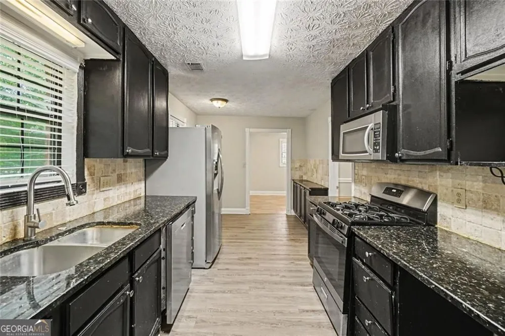 415 Grist Mill DR E Acworth, GA 30101