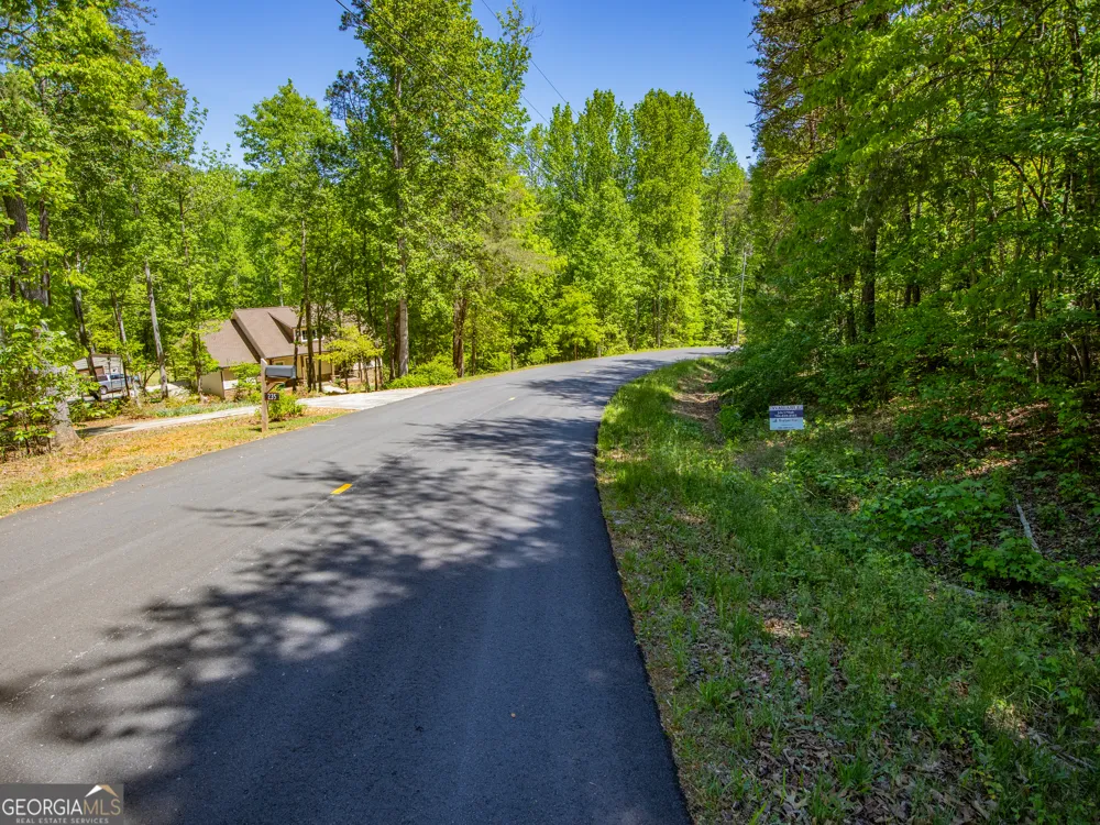 1.01 ACRE Oak DR Toccoa, GA 30577