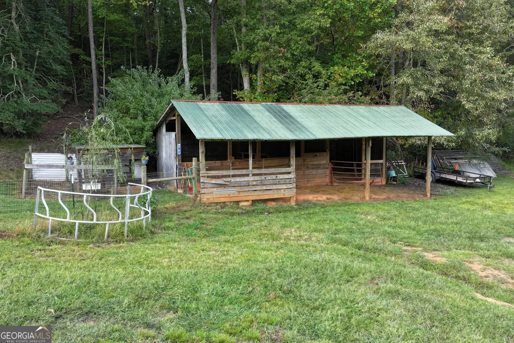 5265 New Liberty RD Clarkesville, GA 30523