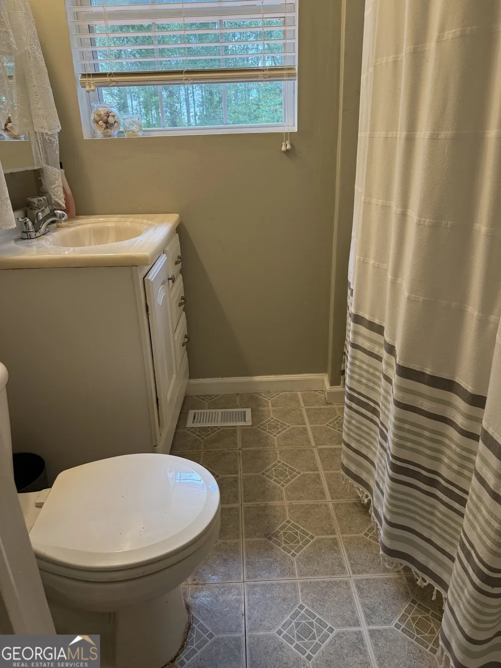 1591 Waymanville RD Thomaston, GA 30286