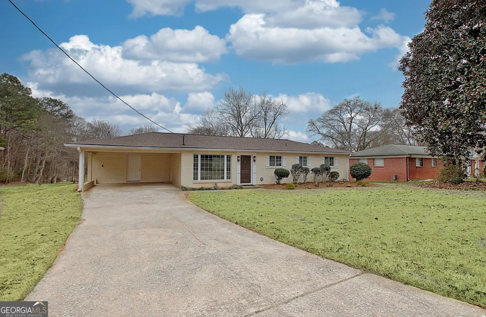 183 Pine ST NE Fairburn, GA 30213