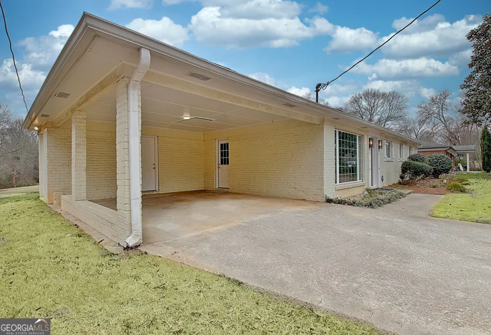 183 Pine ST NE Fairburn, GA 30213