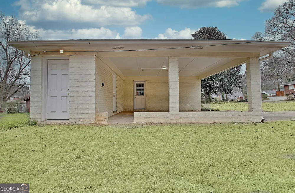 183 Pine ST NE Fairburn, GA 30213