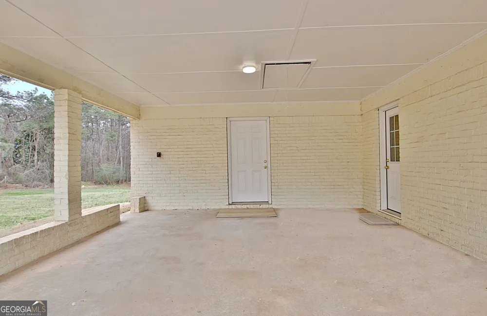 183 Pine ST NE Fairburn, GA 30213