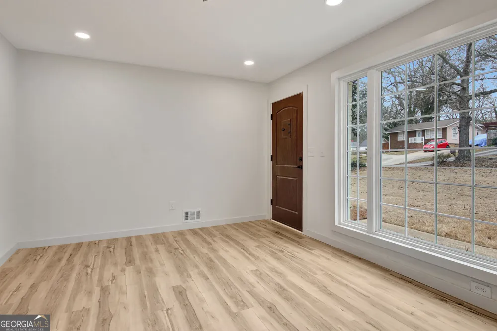 183 Pine ST NE Fairburn, GA 30213