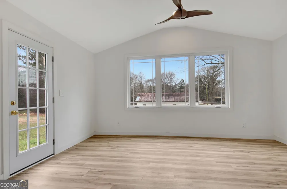 183 Pine ST NE Fairburn, GA 30213