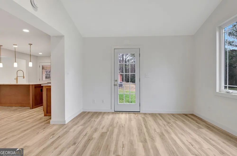 183 Pine ST NE Fairburn, GA 30213