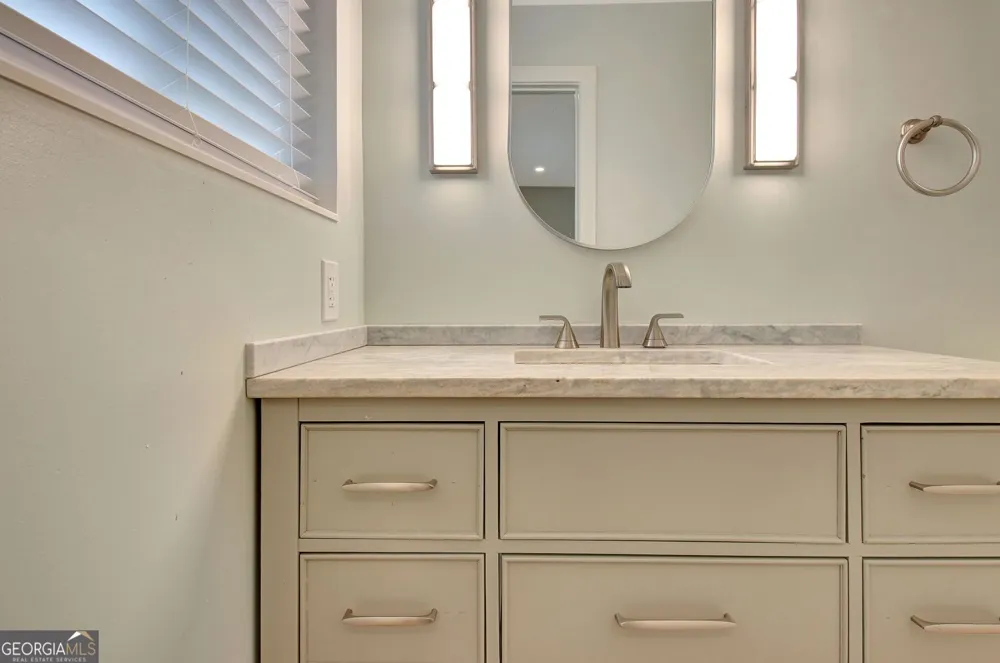 183 Pine ST NE Fairburn, GA 30213