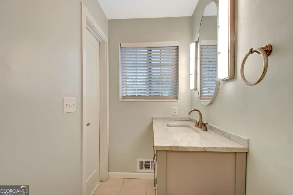 183 Pine ST NE Fairburn, GA 30213