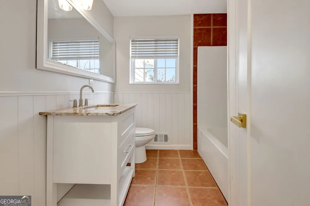 183 Pine ST NE Fairburn, GA 30213