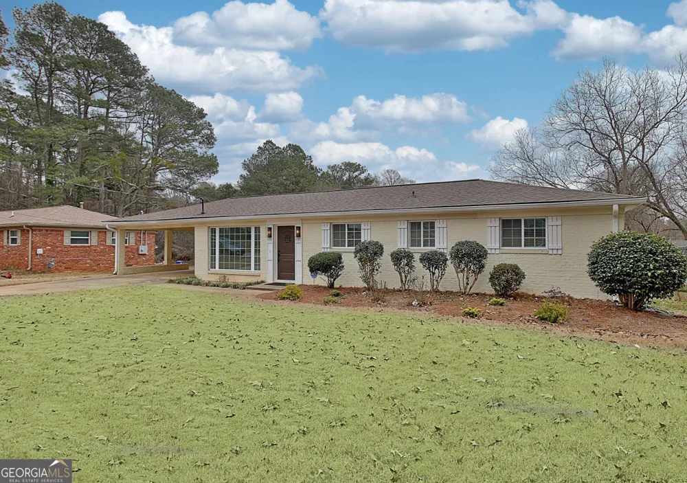 183 Pine ST NE Fairburn, GA 30213