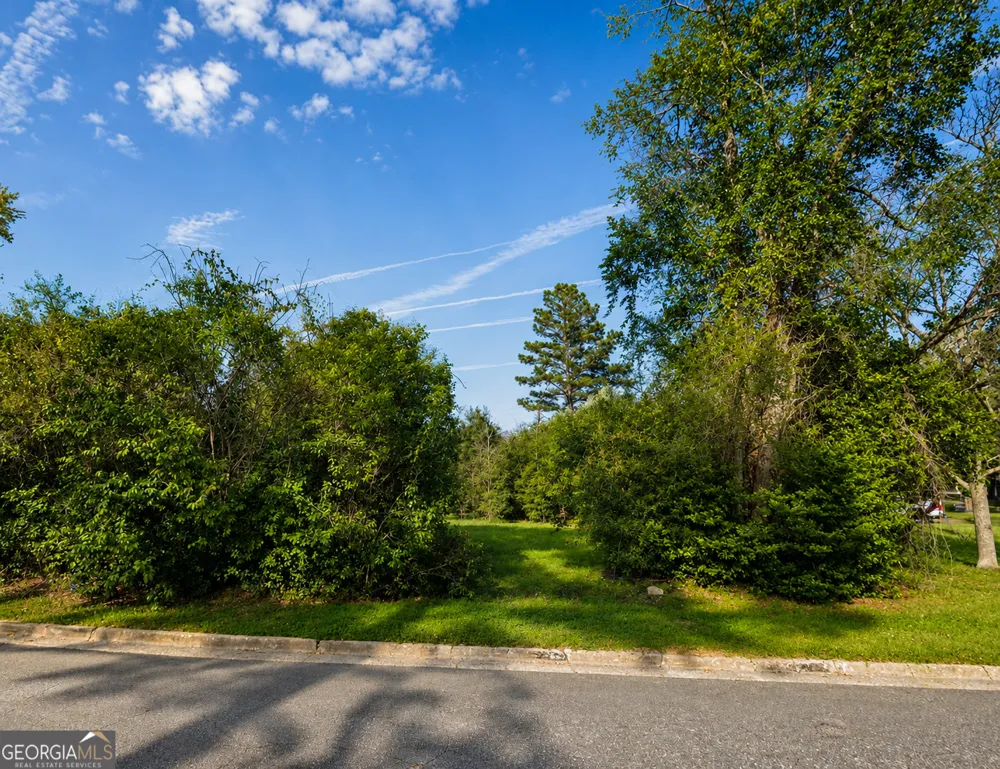 905 Peacock DR Albany, GA 31701