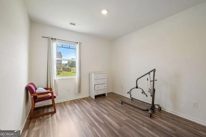 647 Graham Campbell LN Statham, GA 30666